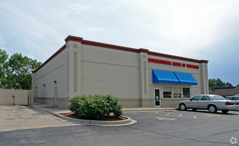 More Photos Of 5800 Durand Ave, Racine Restaurant For Lease