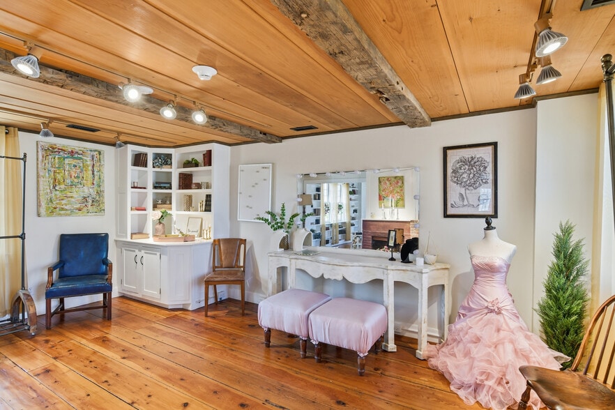 More Photos Of 219 South St, Bernardston Restaurant For Sale