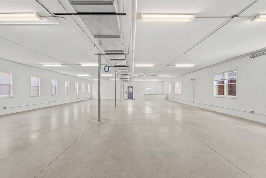 More Photos Of 846 Faith Rd, Salisbury Religious Facility For Lease