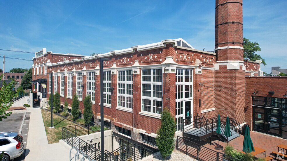 More Photos Of 1086 N 4th St, Columbus Office For Lease