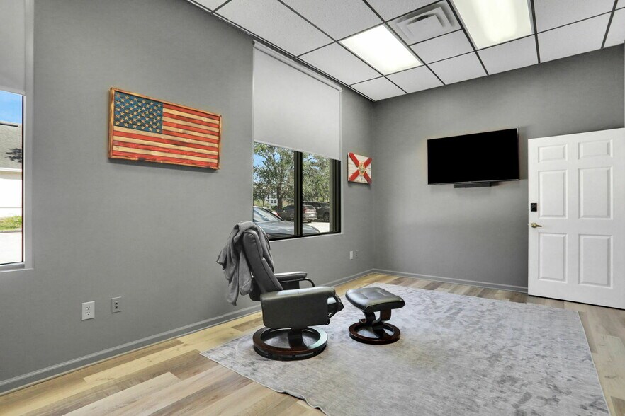 More Photos Of 12428 San Jose Blvd, Jacksonville Office For Sale