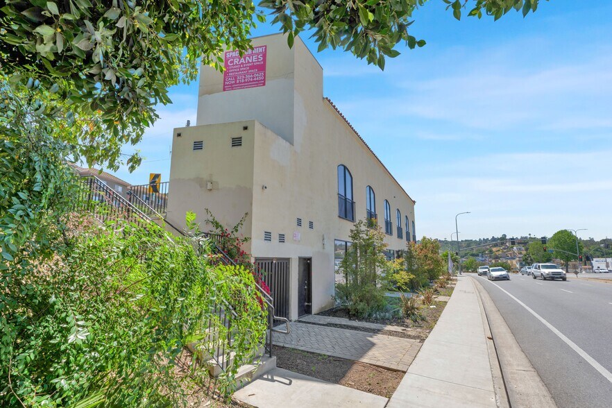 More Photos Of 4671-4681 Huntington Dr S, Los Angeles Storefront Retail Office For Sale