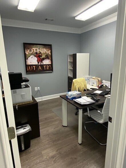 More Photos Of 5480 McGinnis Village Pl, Alpharetta Office For Sale