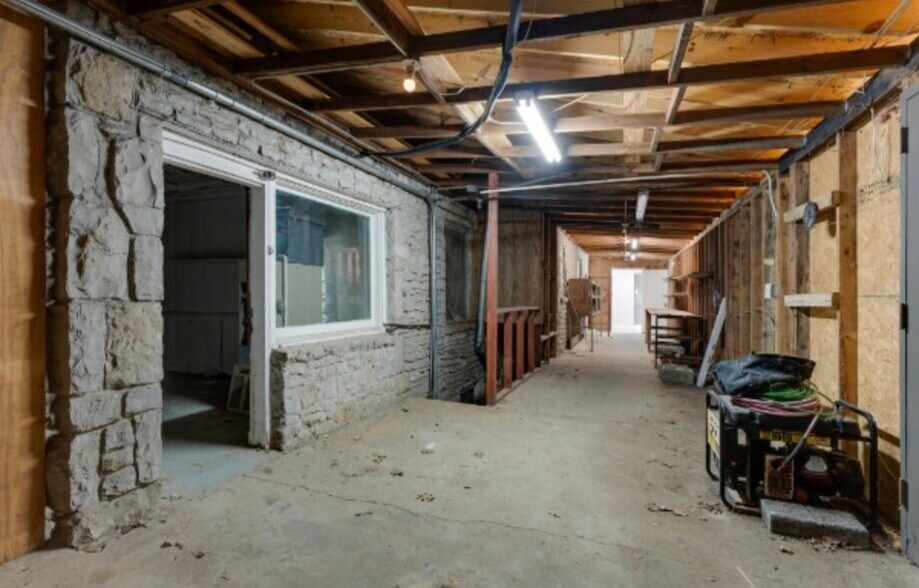 More Photos Of 2927 Dickerson Pike, Nashville Loft Creative Space For Sale