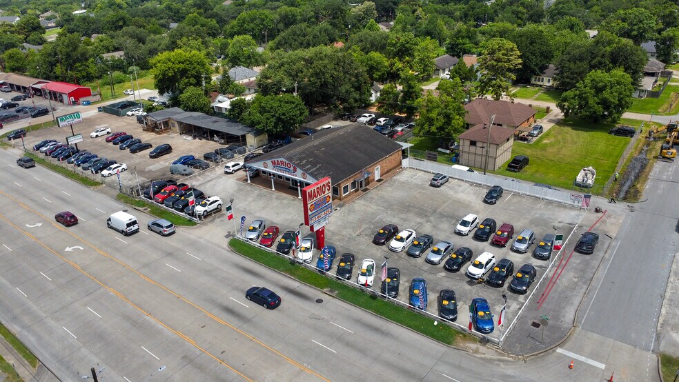 Primary Photo Of 411 Spencer Hwy, South Houston Auto Dealership For Lease