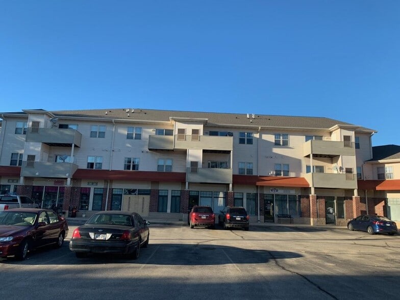 More Photos Of 421-431 Water St, Prairie Du Sac Office Residential For Lease