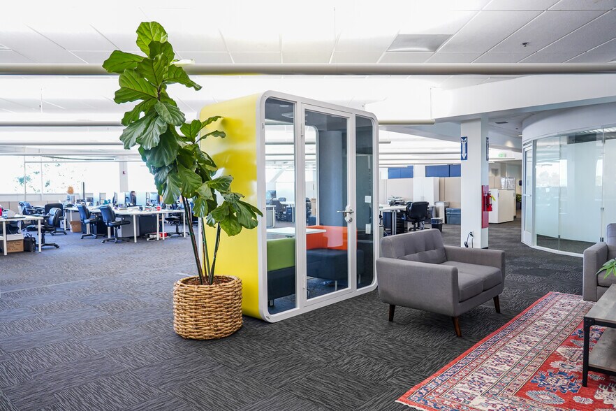 More Photos Of 440 N Wolfe Rd, Sunnyvale Office For Lease
