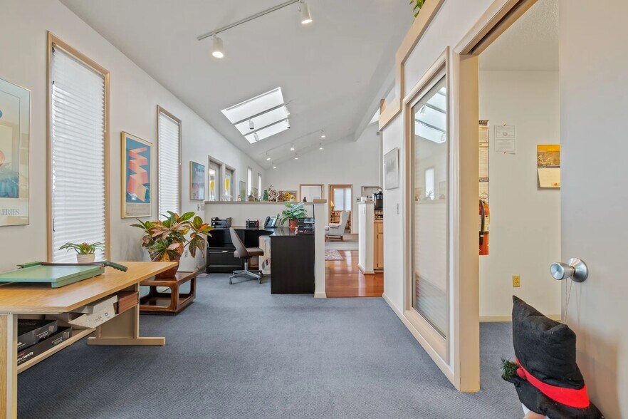 More Photos Of 6635 W Central Ave, Toledo Office For Lease