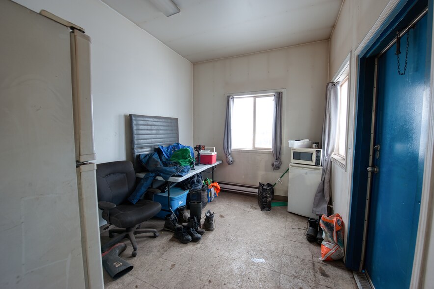 More Photos Of 3419 33 St, Whitecourt Industrial For Sale