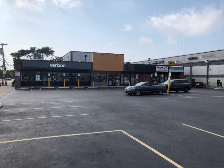 More Photos Of 2506 Hylan Blvd, Staten Island Storefront For Lease