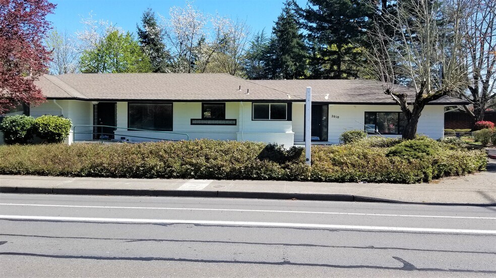Primary Photo Of 2010 SE 182nd Ave, Portland Office For Lease