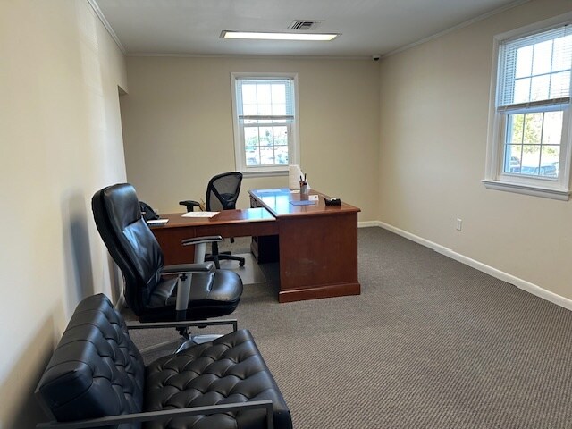 More Photos Of 407 W Lincoln Hwy, Exton Office For Lease