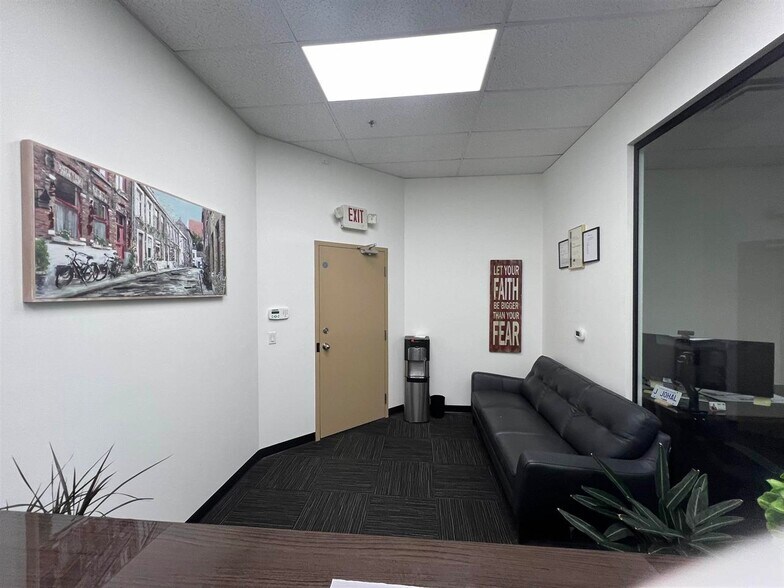 More Photos Of 12899 80th Ave, Surrey Storefront Retail Office For Sale