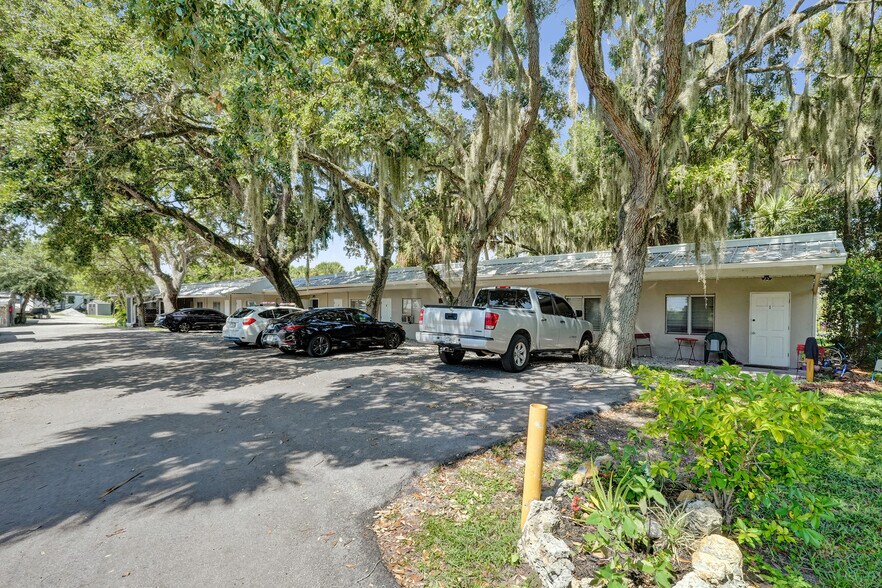 More Photos Of , Moore Haven Multifamily For Sale