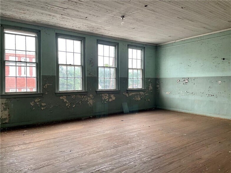 More Photos Of 201 N College St, Walhalla Specialty For Sale
