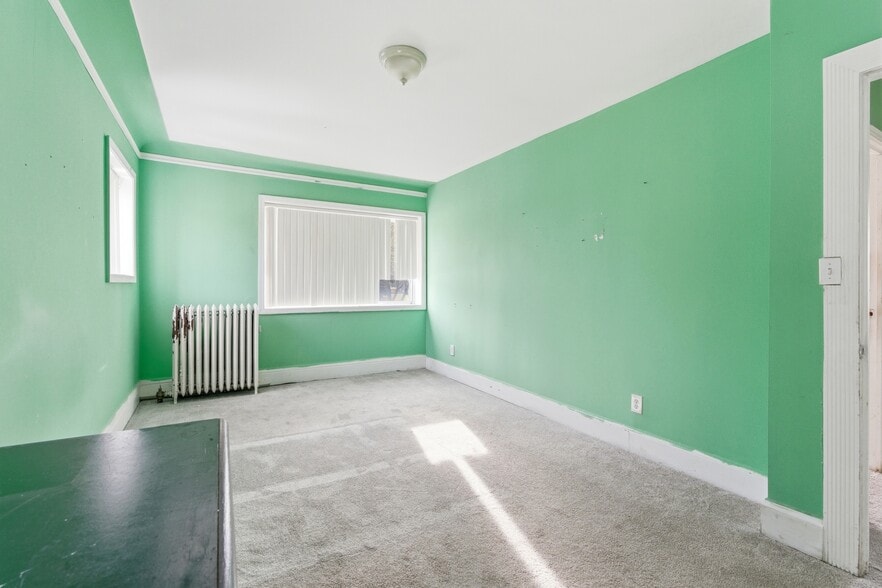 More Photos Of 4026 W McNichols Rd, Detroit Flex For Sale