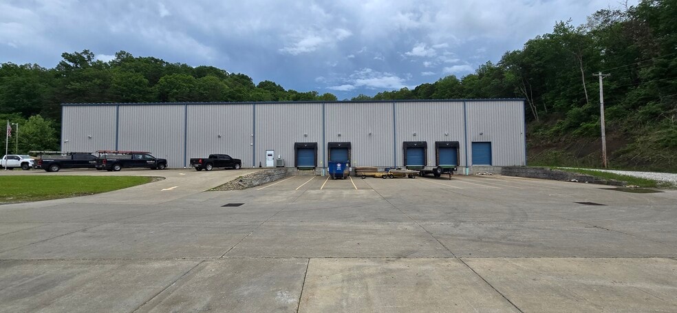 Primary Photo Of 145 Iron Horse Dr, Charleston Industrial For Lease