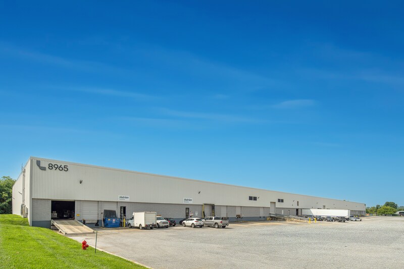 More Photos Of 8933-8965 Yellow Brick Rd, Rosedale Warehouse For Lease