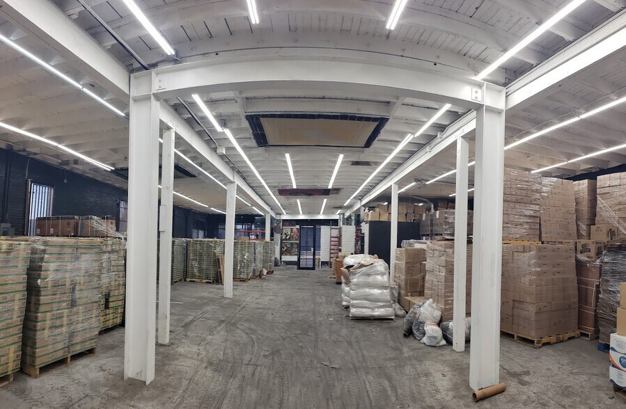 More Photos Of 1126 S Santa Fe Ave, Los Angeles Warehouse For Lease