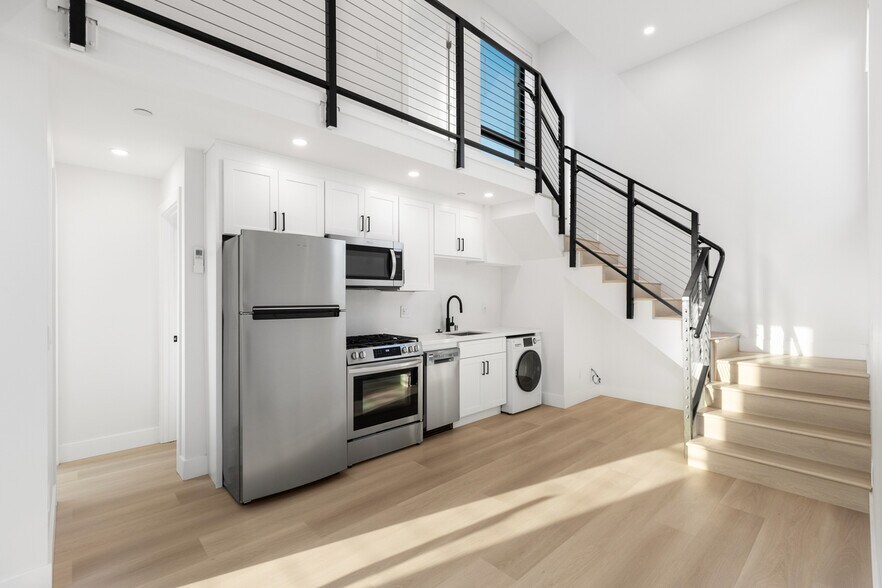 More Photos Of 5727 Lauretta St, San Diego Apartments For Sale