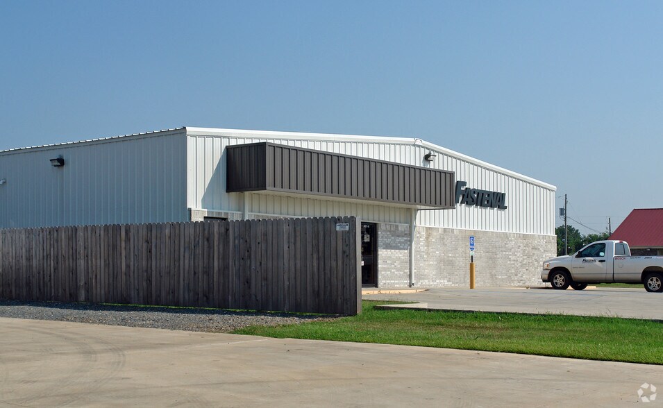 More Photos Of 4911 Shed Rd, Bossier City Light Distribution For Lease