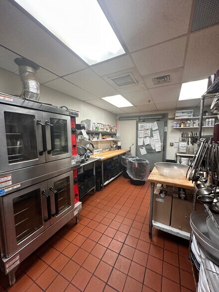 More Photos Of 3141 King W Ave, Billings Mixed Retail For Lease