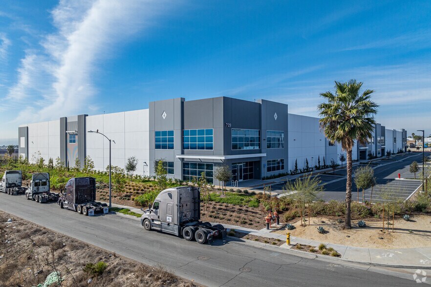 Primary Photo Of 7129 Enrico Fermi Pl, San Diego Warehouse For Sale