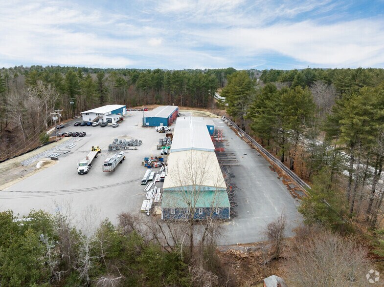More Photos Of 4 Old Nashua Rd, Londonderry Warehouse For Lease