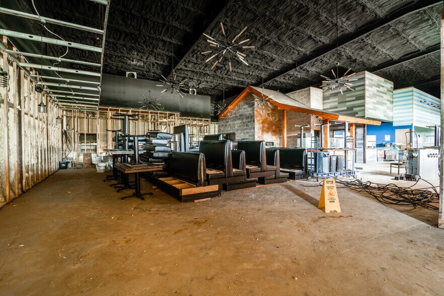 More Photos Of 17389 Interstate 20 S Access, Canton Storefront For Sale