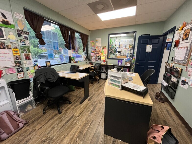 More Photos Of 2707 Idamor Dr, Charleston Daycare Center For Sale