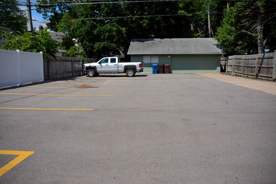 More Photos Of 1158 S Main St, Plymouth Office For Sale