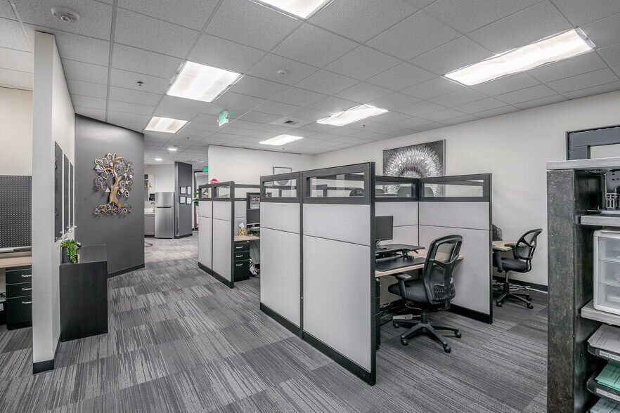 More Photos Of 33434 8th Ave S, Federal Way Office For Lease