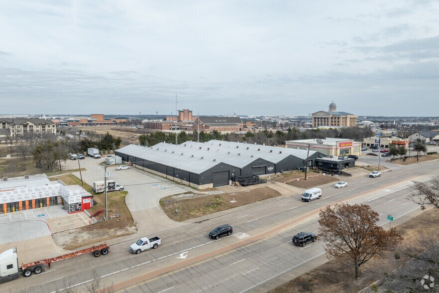 More Photos Of 1411 S Goliad St, Rockwall Distribution For Lease