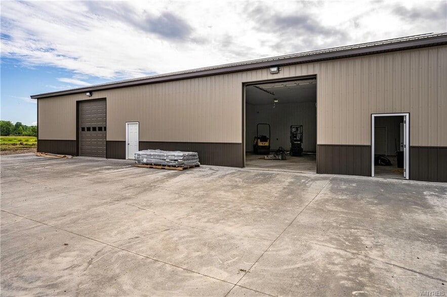 More Photos Of 1457 Eden Evans Center Rd, Angola Storefront For Lease