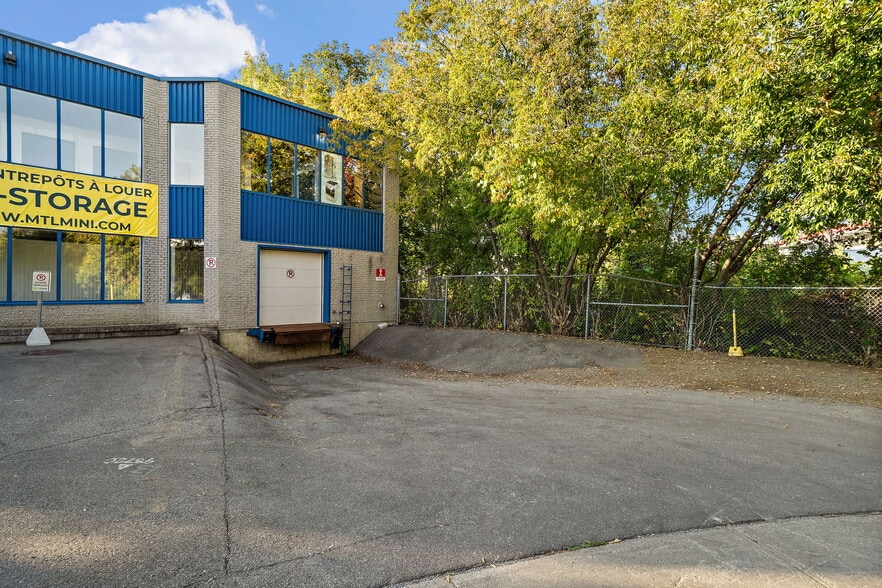 More Photos Of 403-409 Rue Saint-Roch, Montréal Warehouse For Sale