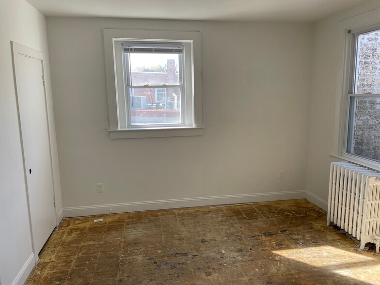 More Photos Of 2010-2012 Rhode Island Ave NE, Washington Storefront Retail Office For Lease