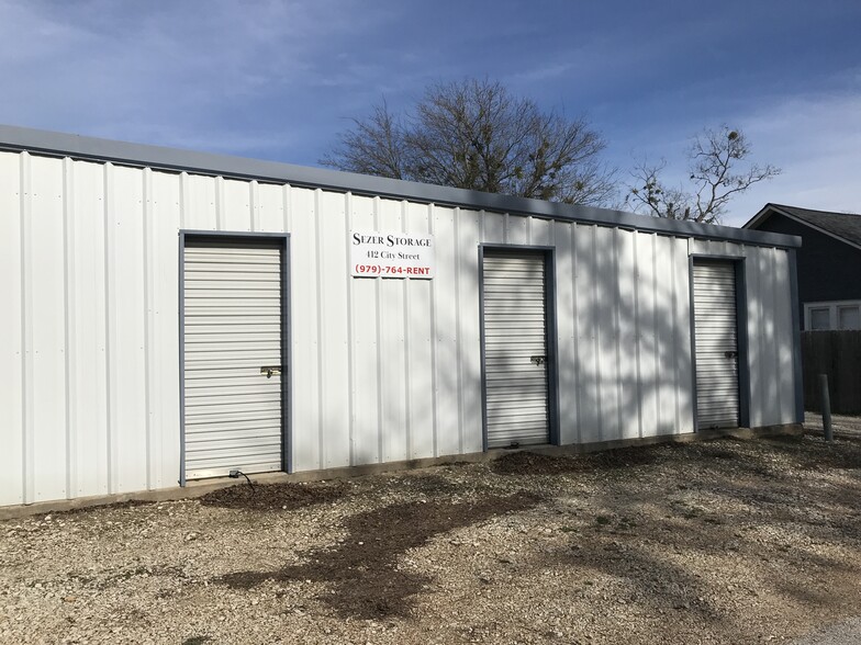 More Photos Of 412 City, Caldwell Self Storage For Sale