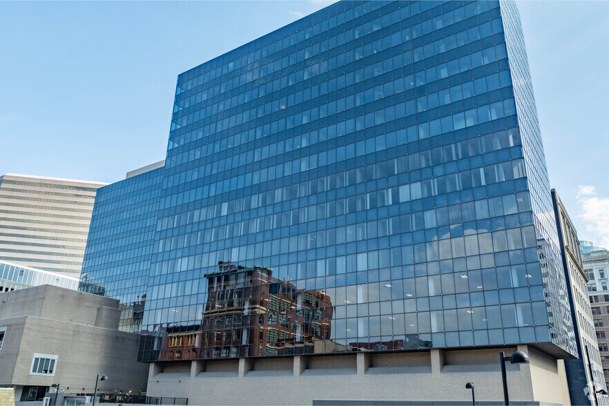 More Photos Of 580 Walnut St, Cincinnati Office For Lease