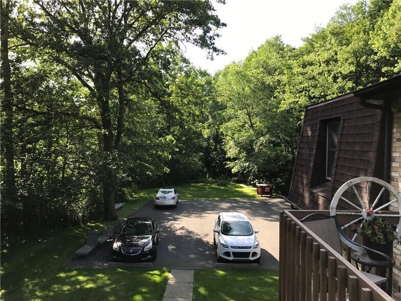 More Photos Of 108 Oak Dr, Saxonburg Apartments For Sale