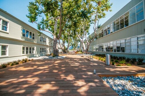 More Photos Of 12101 W Bluff Creek Dr, Playa Vista Office For Lease