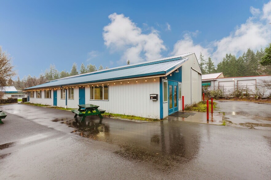 More Photos Of 4560 SE Mile Hill Dr, Port Orchard Freestanding For Lease