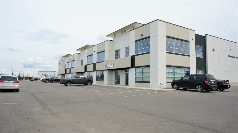 More Photos Of 118 Provincial Ave, Sherwood Park Flex For Sale