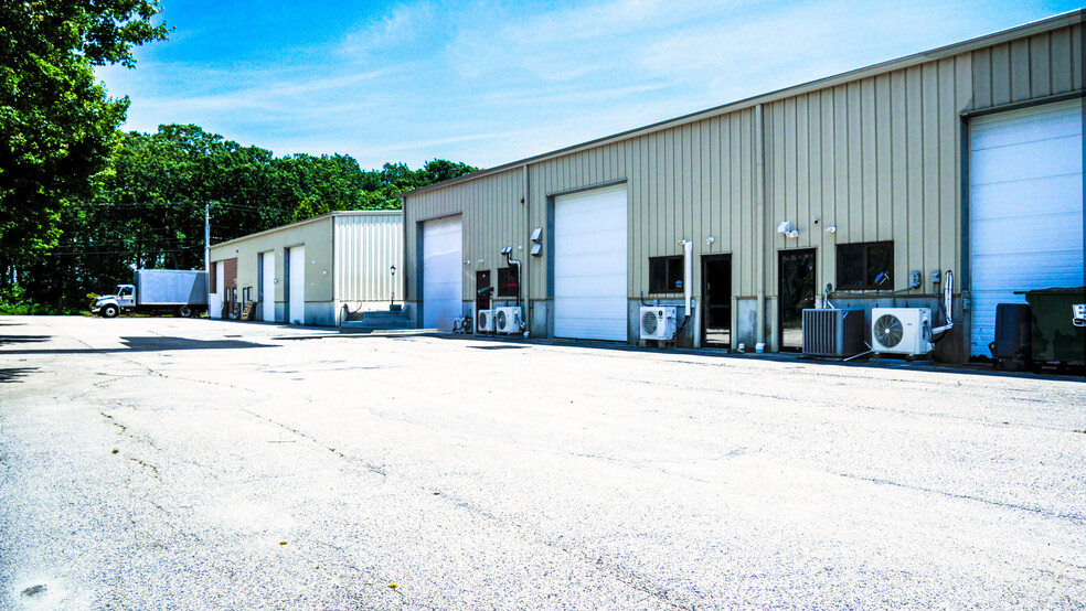 Primary Photo Of 440 Dry Bridge Rd, North Kingstown Warehouse For Sale