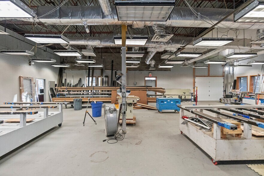 More Photos Of 6 Raritan Rd, Oakland Warehouse For Sale