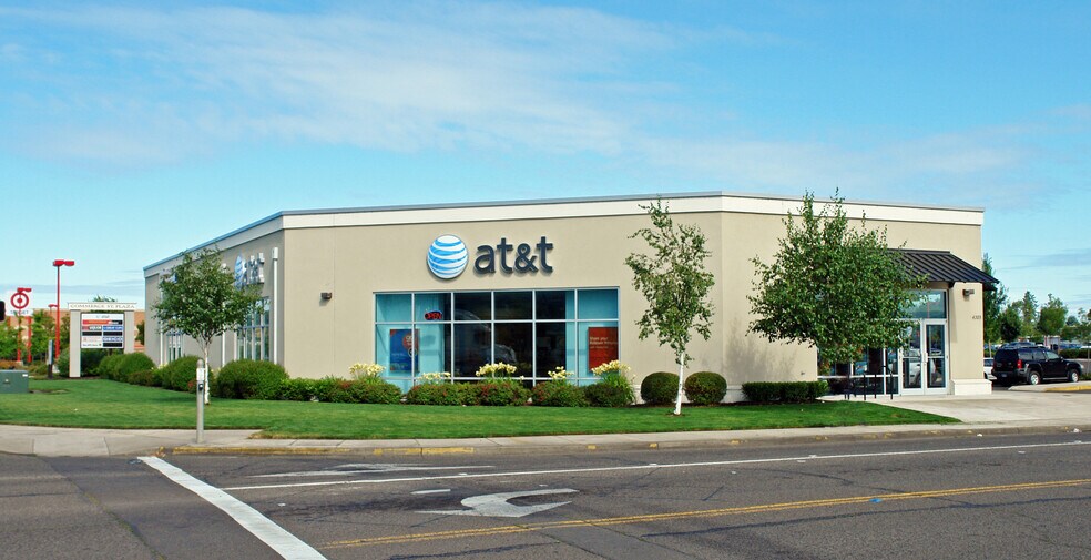 Primary Photo Of 4325-4355 W 11th Ave, Eugene Unknown For Lease