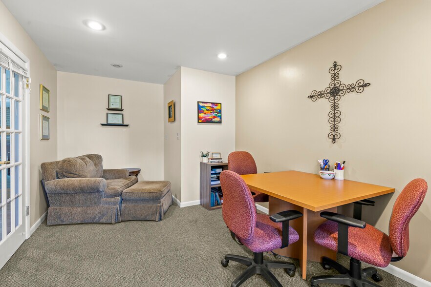 More Photos Of 4901 Central College Rd, Westerville Office Residential For Sale
