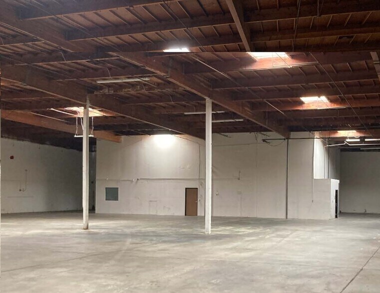 More Photos Of 1437-1463 Fayette St, El Cajon Warehouse For Lease