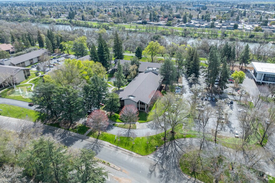 More Photos Of 3600 American River Dr, Sacramento Unknown For Lease
