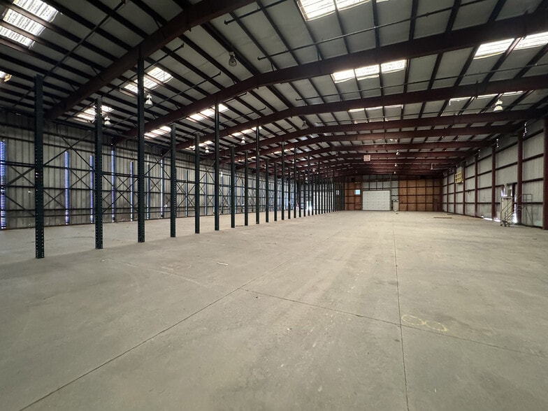 More Photos Of 563 New Dam Rd, Sanford Industrial For Sale