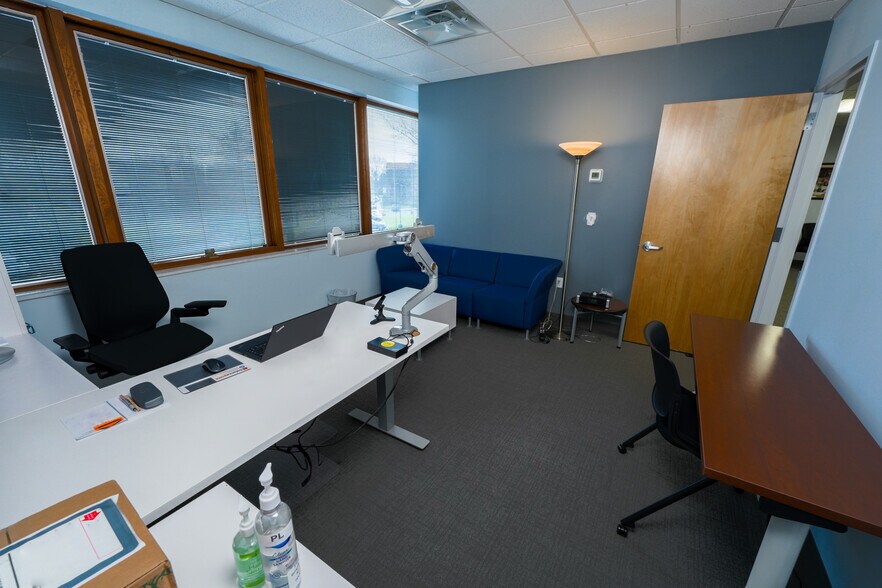 More Photos Of 65 Harristown Rd, Glen Rock Office For Lease